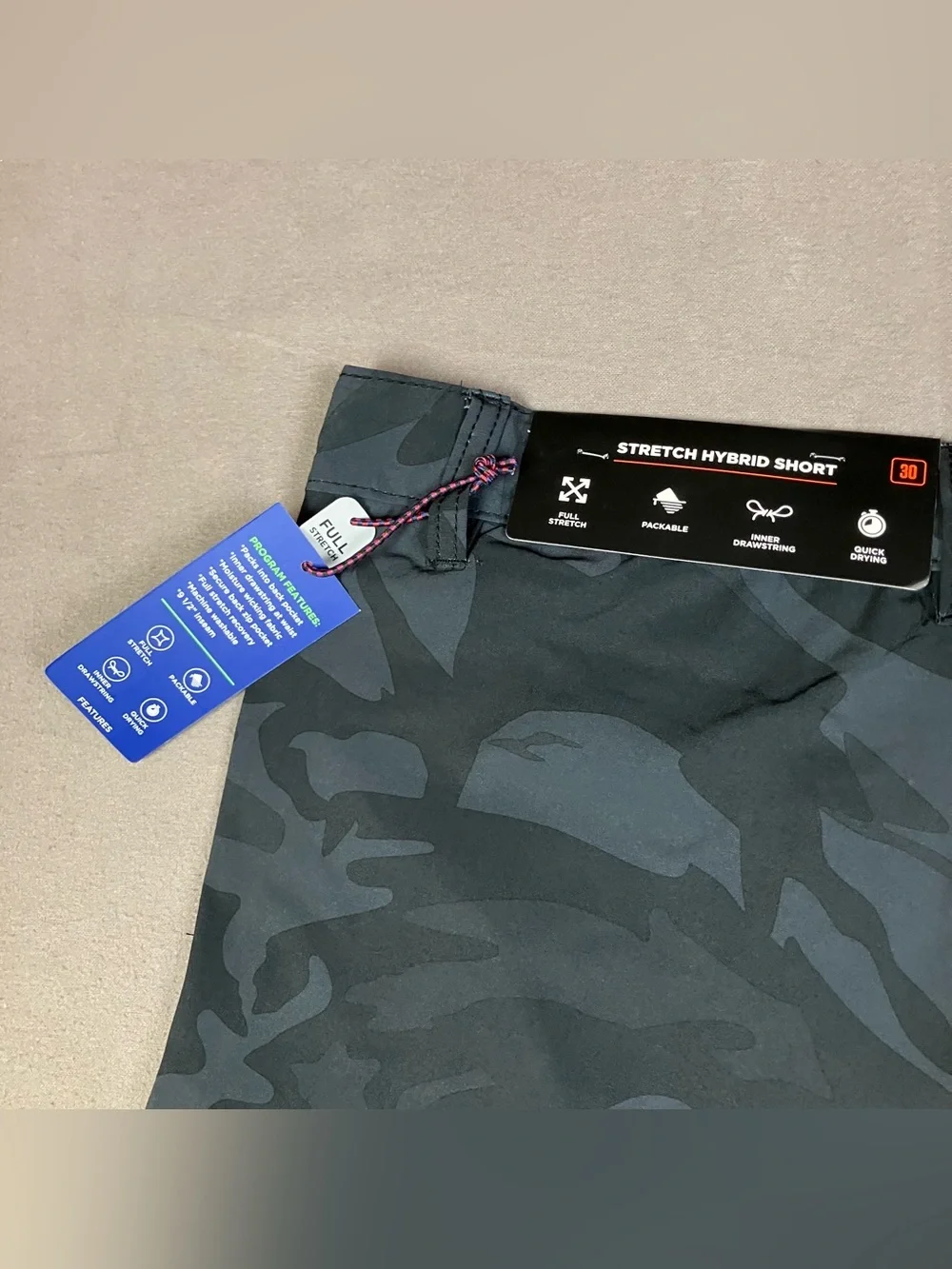 Hawke & Co. Men’s Size 30 Stretch Hybrid Performance Shorts Black Camo NWT!